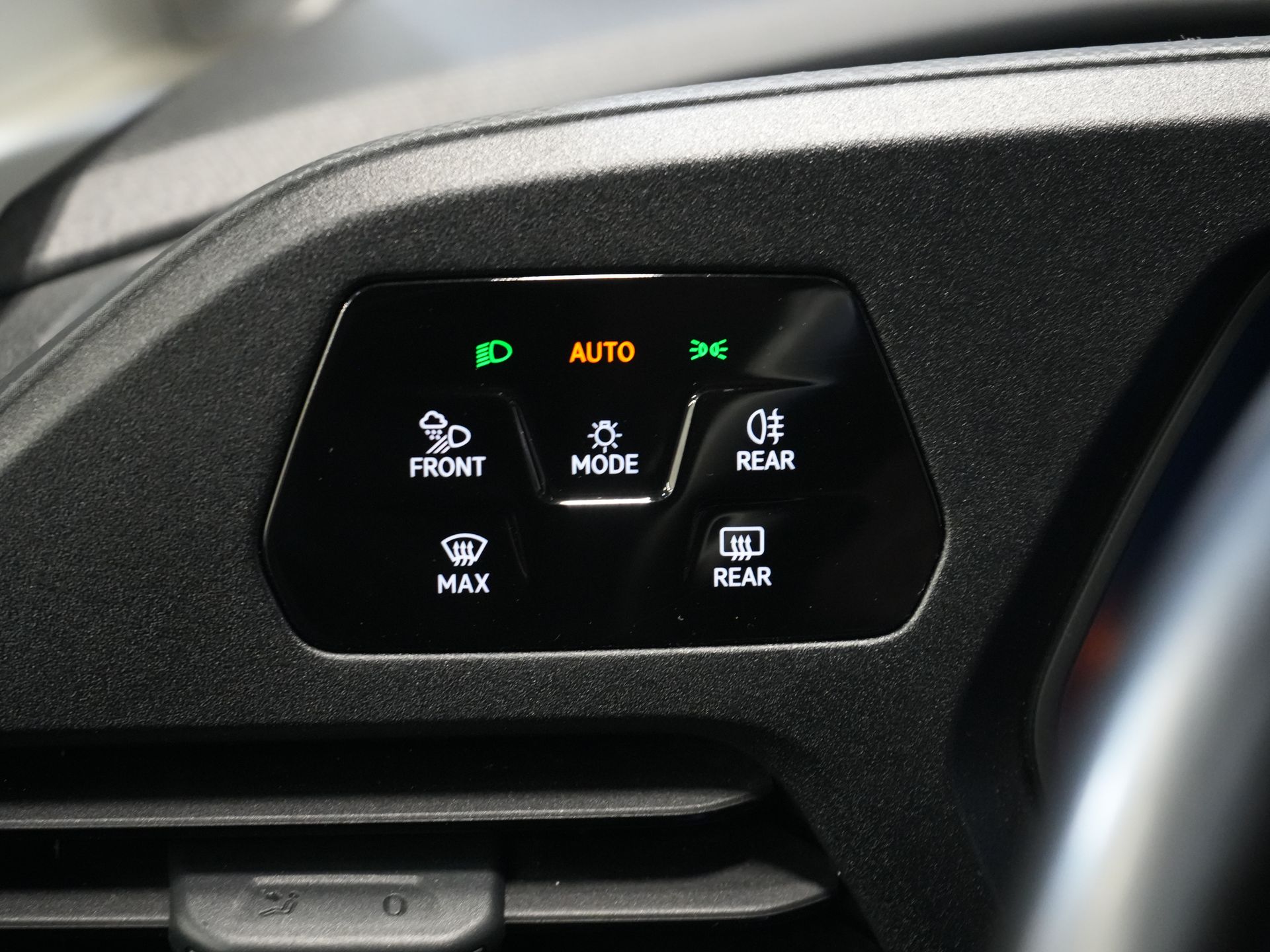 Volkswagen Caddy Cargo Van 2.0 TDI 125 CV DSG Aut. Stile BPM GRATIS! LED/ Adapt.Cruise/ Riscaldatore a cavalletto/ Seatverw./ Carplay/ Telecamera/ PDC/ LMV/ Barra di traino/ Airco
