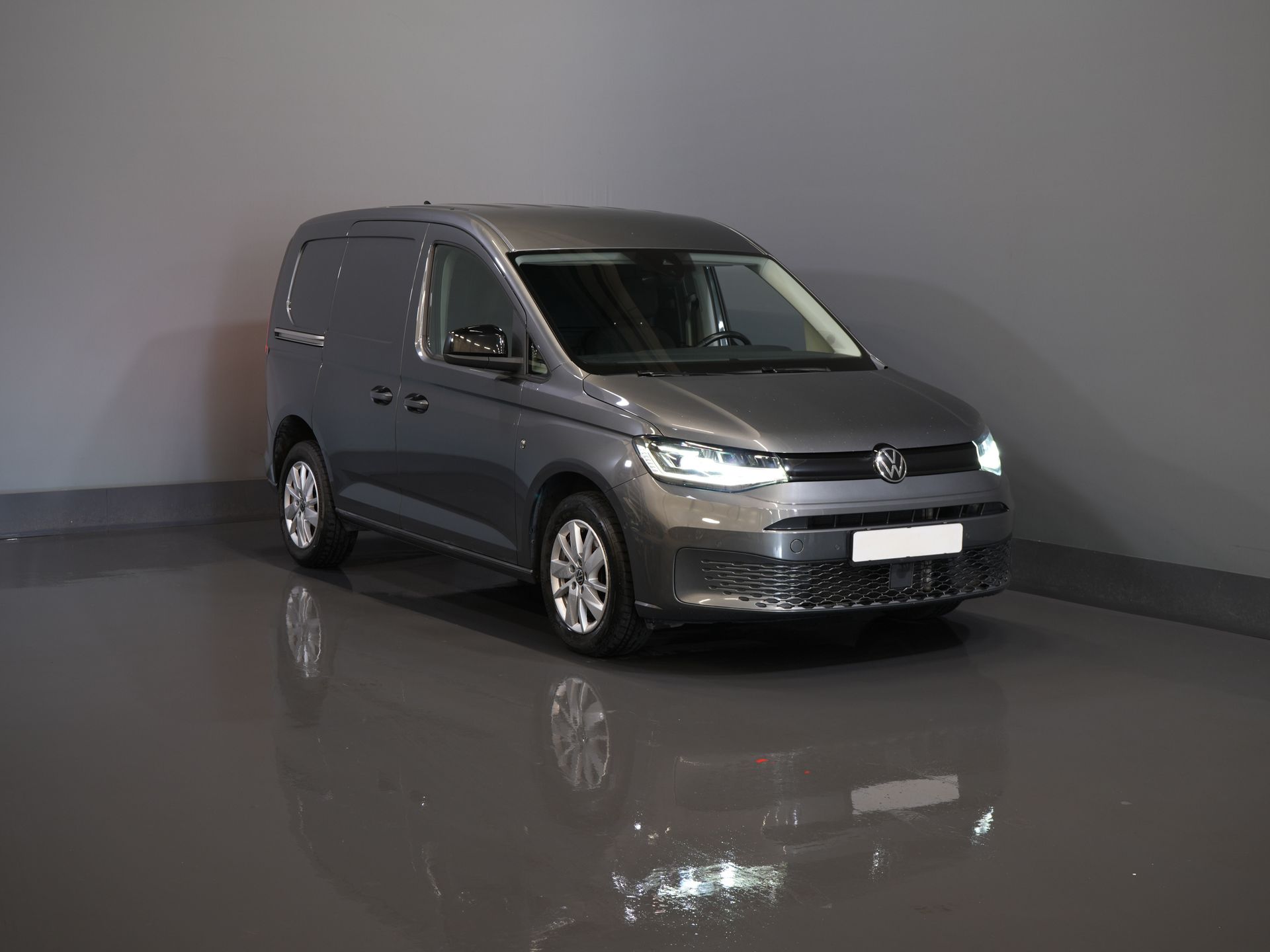 Volkswagen Caddy Cargo Van 2.0 TDI 125 CV DSG Aut. Stile BPM GRATIS! LED/ Adapt.Cruise/ Riscaldatore a cavalletto/ Seatverw./ Carplay/ Telecamera/ PDC/ LMV/ Barra di traino/ Airco