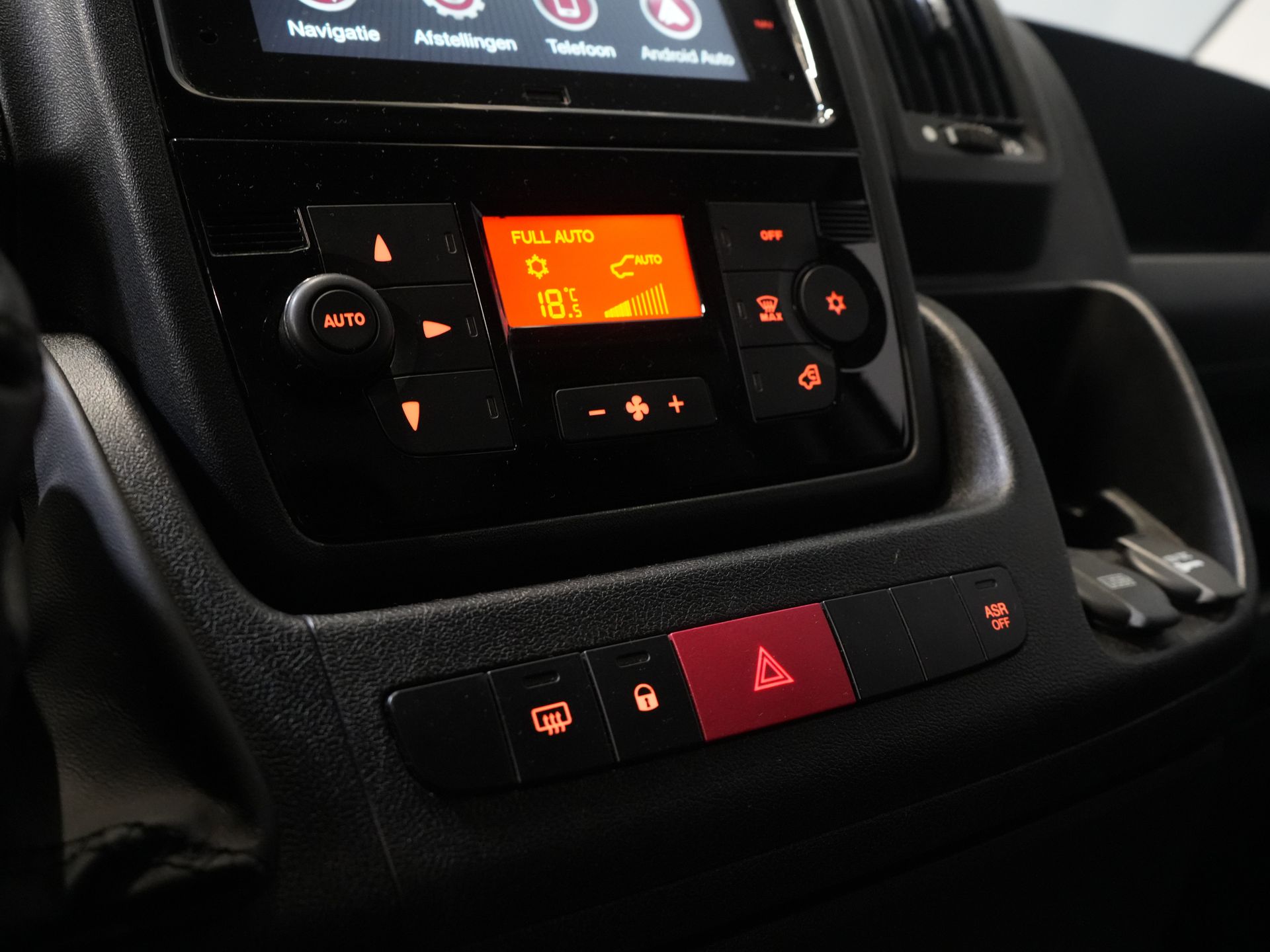 Citroën Jumper Van 2.2 HDI L2H2 Carplay/ Navi/ Clima/ Cruise/ Camera/ PDC/ DAB