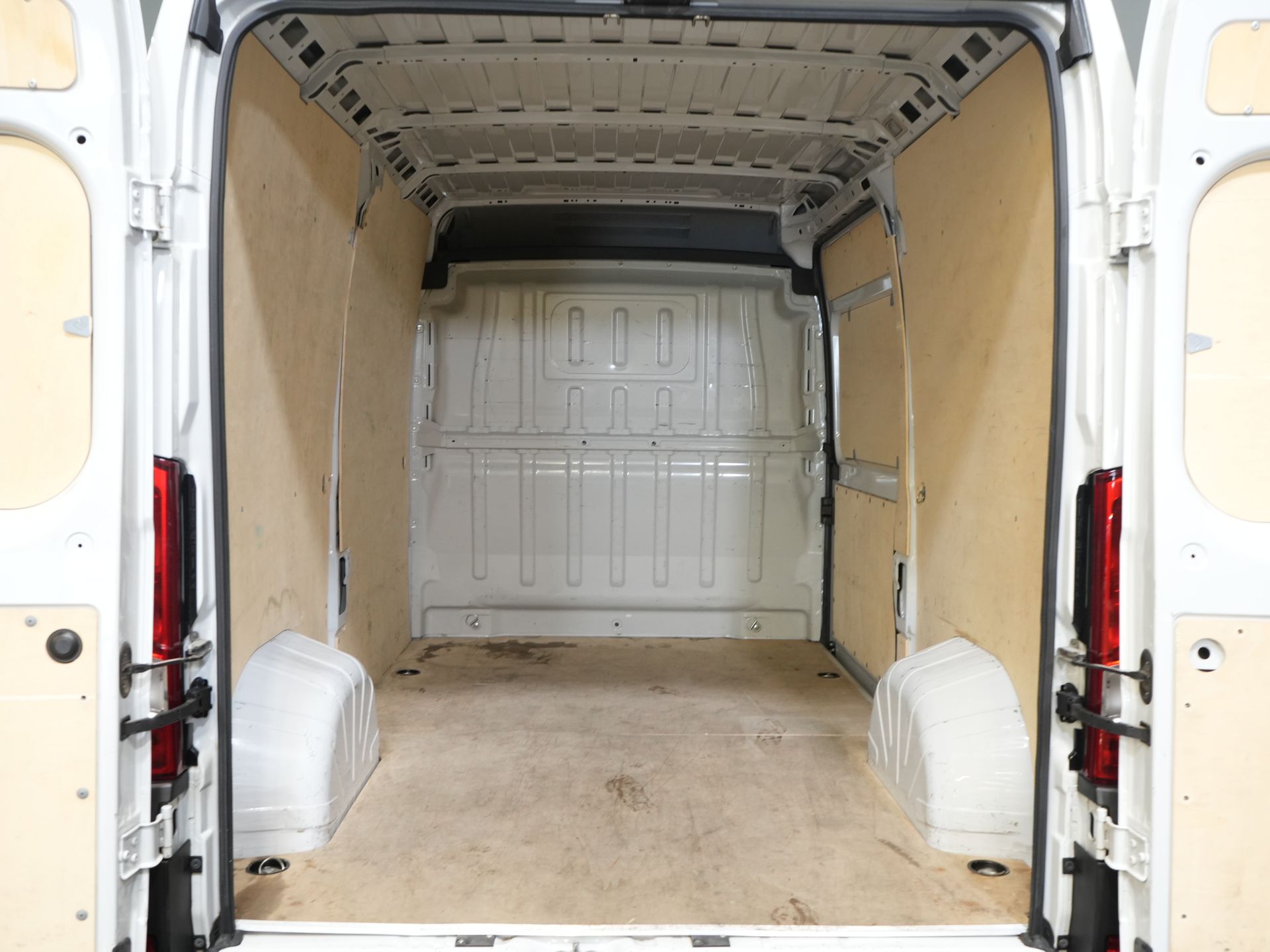 Citroën Jumper Van 2.2 HDI L2H2 Carplay/ Navi/ Clima/ Cruise/ Camera/ PDC/ DAB