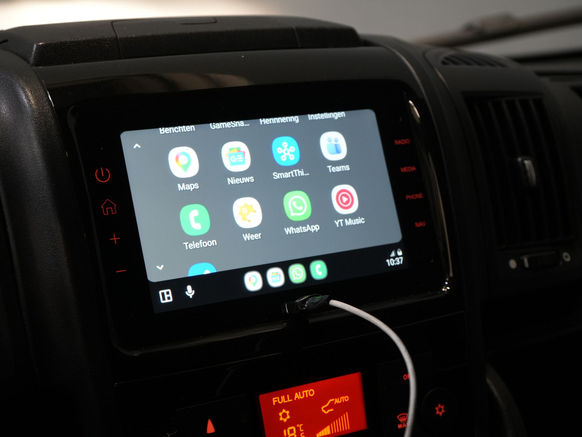 Citroën Jumper Van 2.2 HDI L2H2 Carplay/ Navi/ Clima/ Cruise/ Camera/ PDC/ DAB