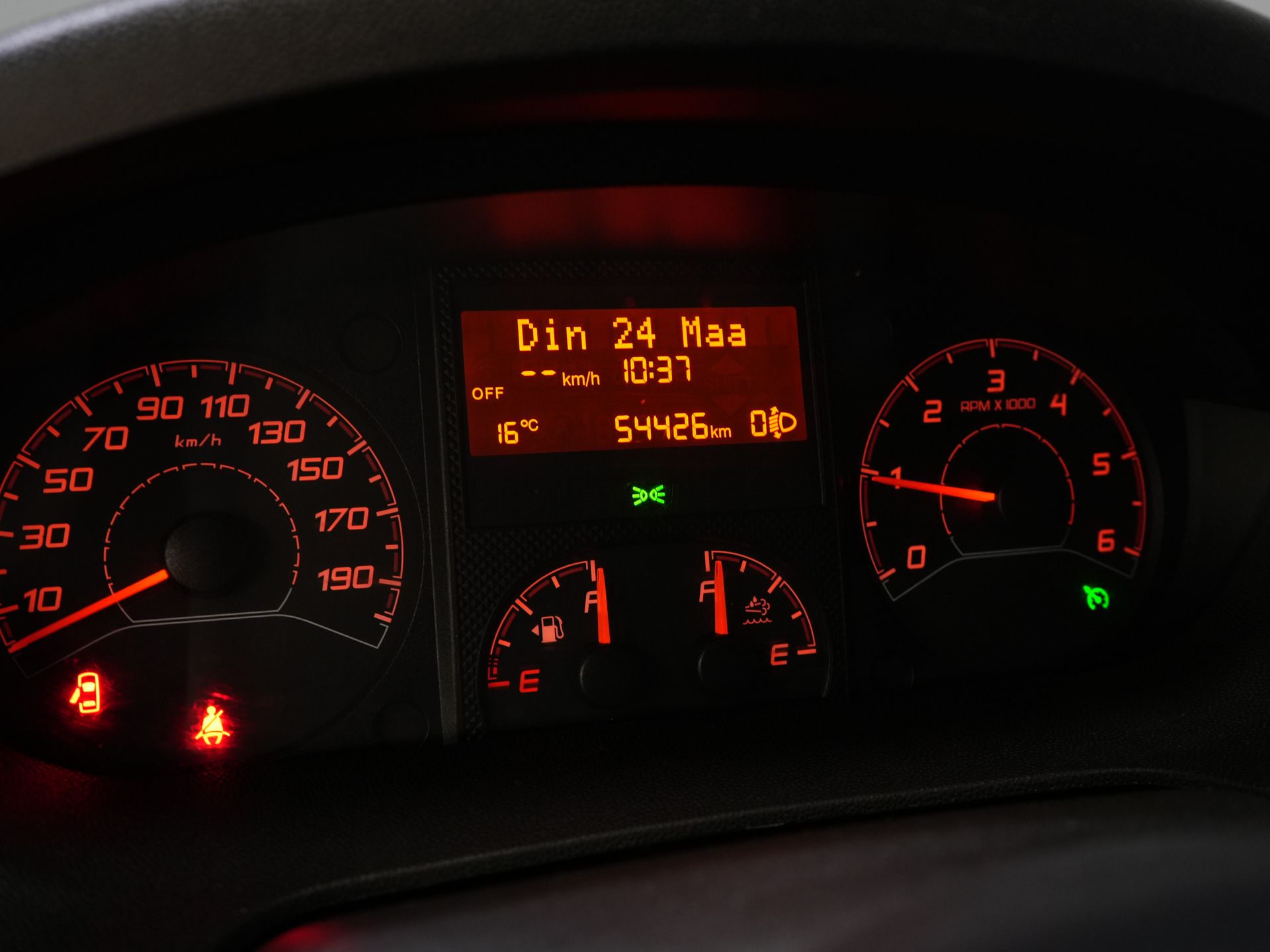 Citroën Jumper Van 2.2 HDI L2H2 Carplay/ Navi/ Clima/ Cruise/ Camera/ PDC/ DAB