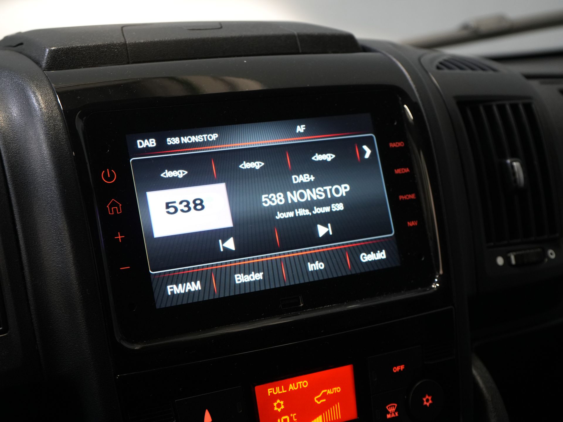 Citroën Jumper Van 2.2 HDI L2H2 Carplay/ Navi/ Clima/ Cruise/ Camera/ PDC/ DAB