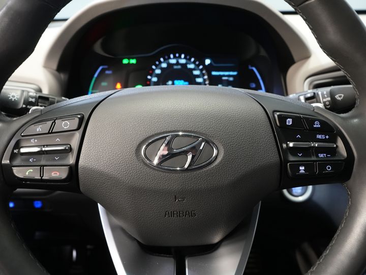 Hyundai IONIQ Hatchback 1.6 GDi Premium LED/ Adapt.Cruise/ Skóra/ Podgrzewane fotele/ Chłodzone fotele/ Podgrzewana kierownica/ Pamięć fotela/ CarPlay/ Nawigacja/ Kamera/ Klimatyzacja