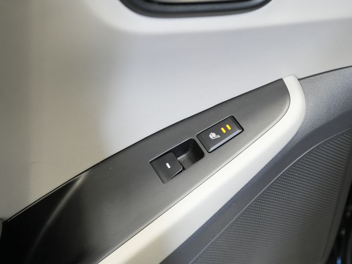 Hyundai IONIQ Hatchback 1.6 GDi Premium LED/ Adapt.Cruise/ Skóra/ Podgrzewane fotele/ Chłodzone fotele/ Podgrzewana kierownica/ Pamięć fotela/ CarPlay/ Nawigacja/ Kamera/ Klimatyzacja