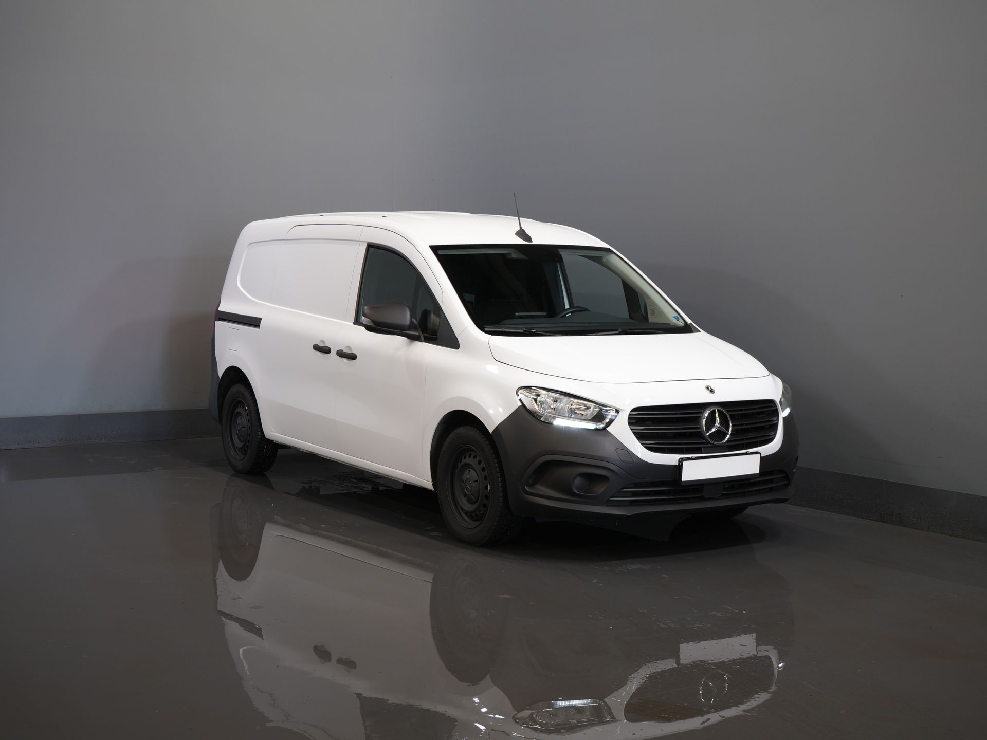 Mercedes-Benz Citan Van 110 CDI L2 Aut. 3Pers./ Seatverw./ Carplay/ Camera/ Cruise/ Airco/ Towbar/ PDC