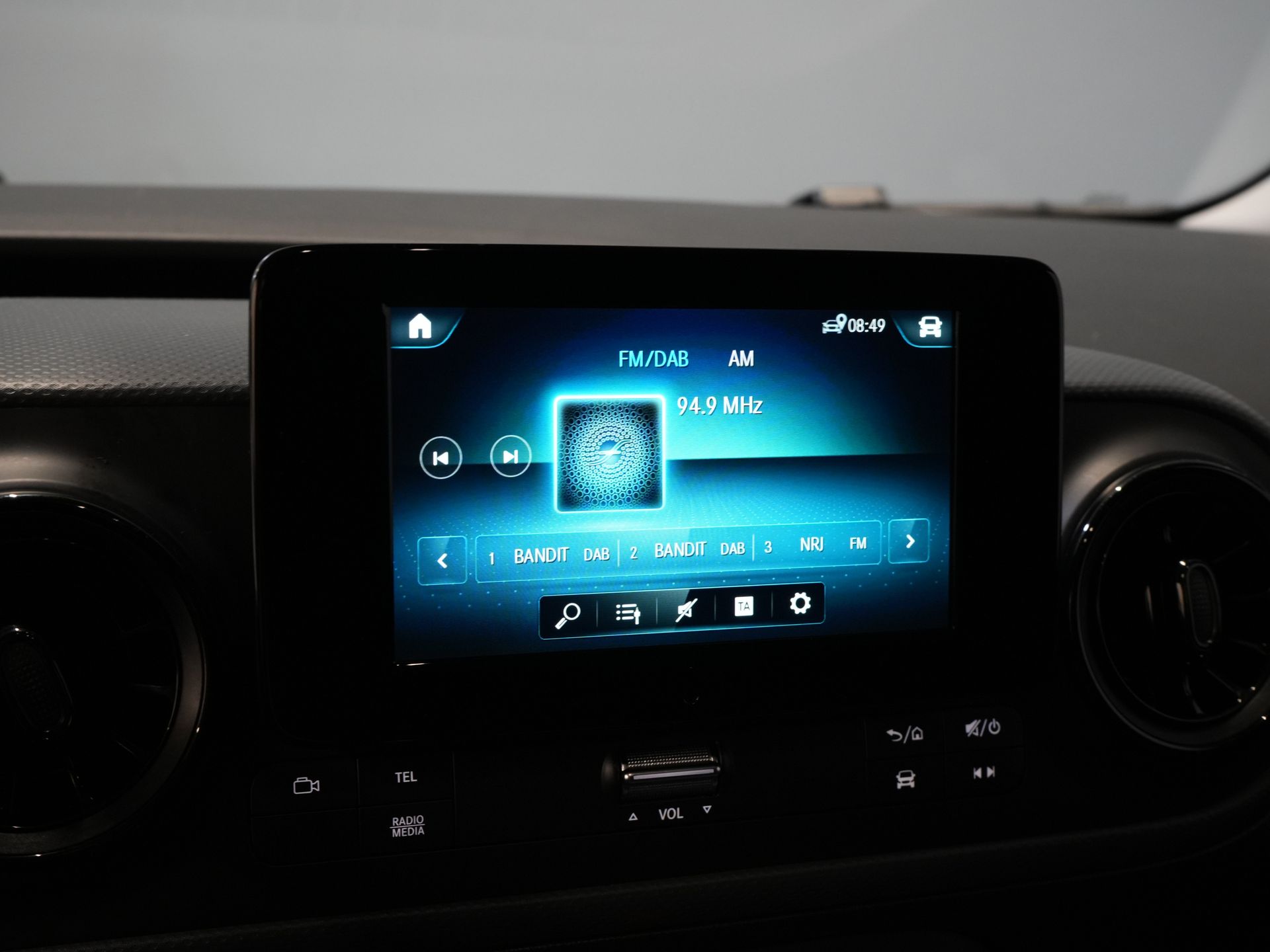 Mercedes-Benz Citan Van 110 CDI L2 Aut. 3Pers./ Seatverw./ Carplay/ Camera/ Cruise/ Airco/ Towbar/ PDC