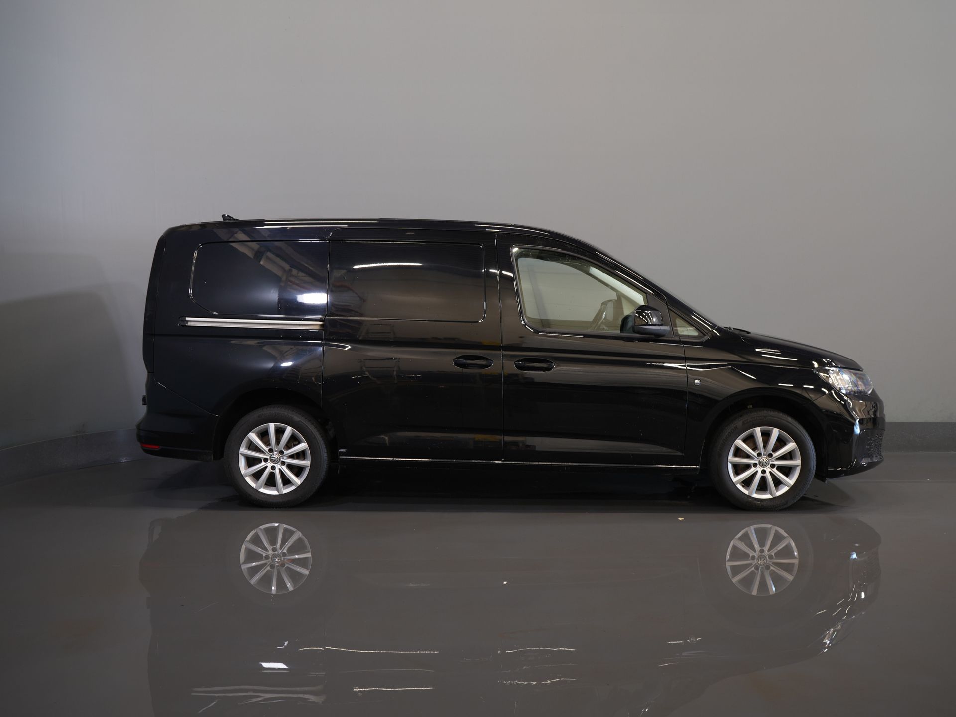 Volkswagen Caddy Cargo Maxi Van 2.0 TDI 125 PS DSG Aut. Carplay/ Airco/ Cruise/ PDC/ 16 ”LMV/ Anhängerkupplung
