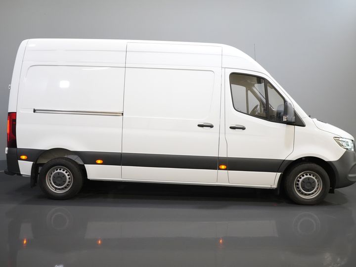 Volkswagen Crafter Van (MB Sprinter 211) (DEMO) Aut. L2H2 BPM FREE/ LED/ Chauffage au sol/ Chauffage des sièges/ Carplay/ Croisière/ Caméra