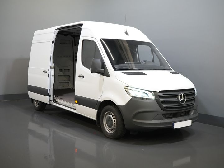 Volkswagen Crafter Van (MB Sprinter 211) (DEMO) Aut. L2H2 BPM FREE/ LED/ Chauffage au sol/ Chauffage des sièges/ Carplay/ Croisière/ Caméra