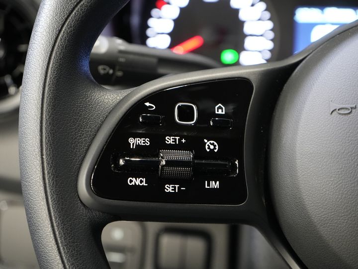 Volkswagen Crafter Van (MB Sprinter 211) (DEMO) Aut. L2H2 BPM FREE/ LED/ Chauffage au sol/ Chauffage des sièges/ Carplay/ Croisière/ Caméra