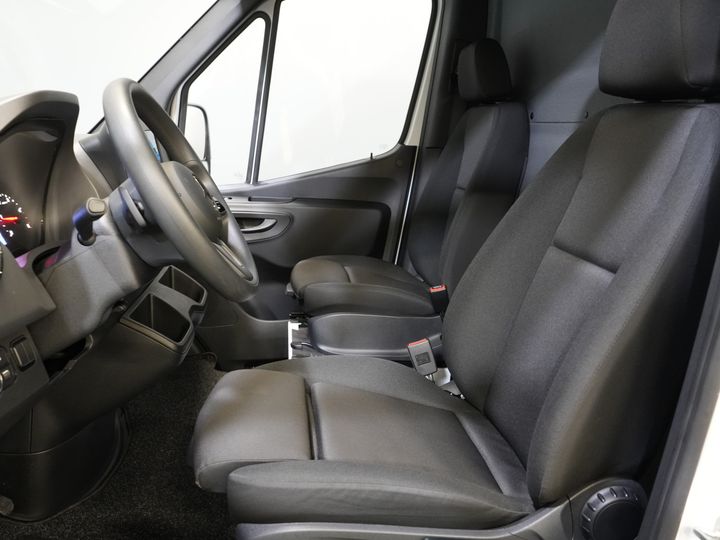 Volkswagen Crafter Van (MB Sprinter 211) (DEMO) Aut. L2H2 BPM FREE/ LED/ Chauffage au sol/ Chauffage des sièges/ Carplay/ Croisière/ Caméra