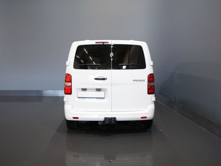 Toyota ProAce Van 1.6 D-4D 115 CP L2 BPM GRATUIT! Croazieră/ Cameră/ Bara de remorcare