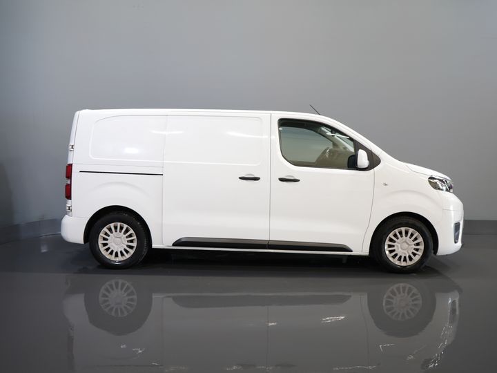 Toyota ProAce Van 1.6 D-4D 115 CP L2 BPM GRATUIT! Croazieră/ Cameră/ Bara de remorcare