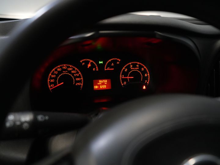 Fiat Dobló Cargo Bestelbus 1.3 MJ BPM VRIJ! 7x Voorraad NL Auto/ Airco/ Bluetooth/ Betimmering