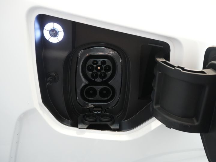 Ford E-Transit Custom Bestelbus Trend 65 kWh 330 km WLTP Garantie t/m 2029/ LED/ Standkachel/ Snellader/ 2.3t Trekverm./ Stuurverw./ Stoelverw./ Carplay/ Camera