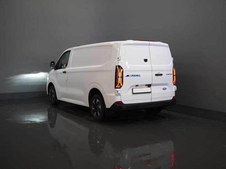 Ford E-Transit Custom Bestelbus Trend 65 kWh 330 km WLTP Garantie t/m 2029/ LED/ Standkachel/ Snellader/ 2.3t Trekverm./ Stuurverw./ Stoelverw./ Carplay/ Camera