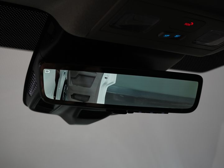 Ford E-Transit Custom Bestelbus Trend 65 kWh 330 km WLTP Garantie t/m 2029/ LED/ Standkachel/ Snellader/ 2.3t Trekverm./ Stuurverw./ Stoelverw./ Carplay/ Camera