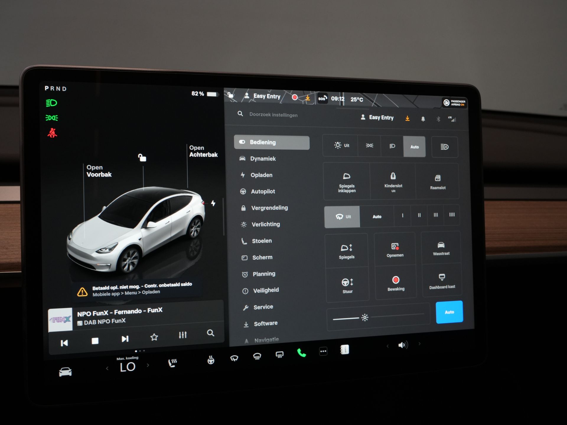 Tesla Model Y SUV Long Range AWD 75 kWh 540 km WLTP MARGE SOH 92%/ Pano/ Pompe à chaleur/ Adapt.Cruise/ Memory/ Elek.valve/ Seatverw./ Navi/ 360 camera
