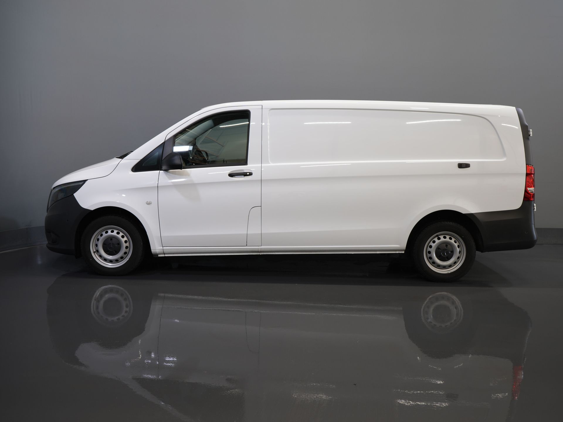 Mercedes-Benz Vito Van 116 CDI Aut. L2 BPM GRATIS! Carplay/ Seatverw./ 270Gr. Drzwi/ Cruise/ Airco/ Navi/ Kamera/ PDC