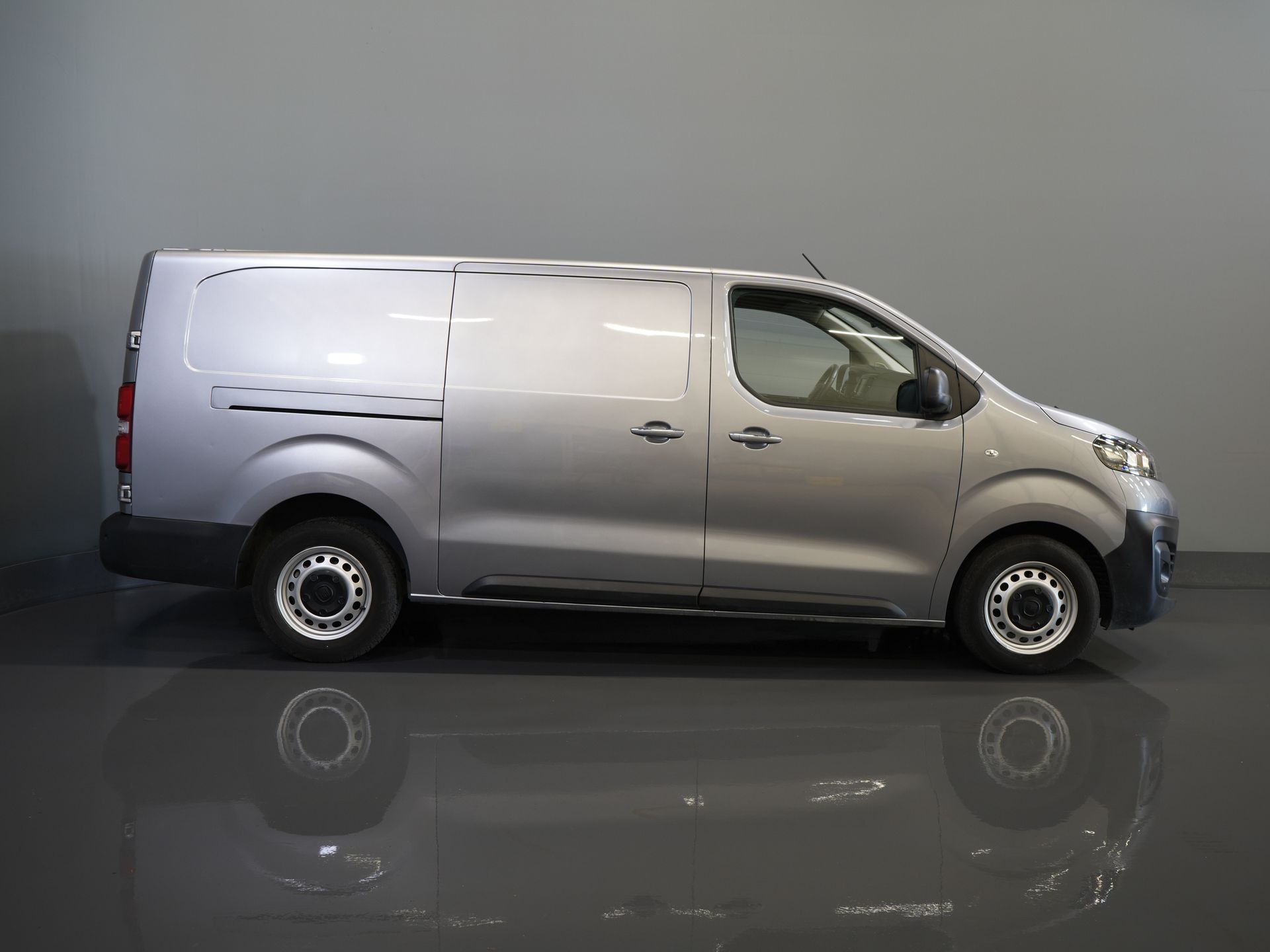 Fiat Scudo Bestelbus 2.0 MJ 145 pk L3 BPM VRIJ! Adapt.Cruise/ Climate/ Keyless/ Carplay/ Camera/ PDC