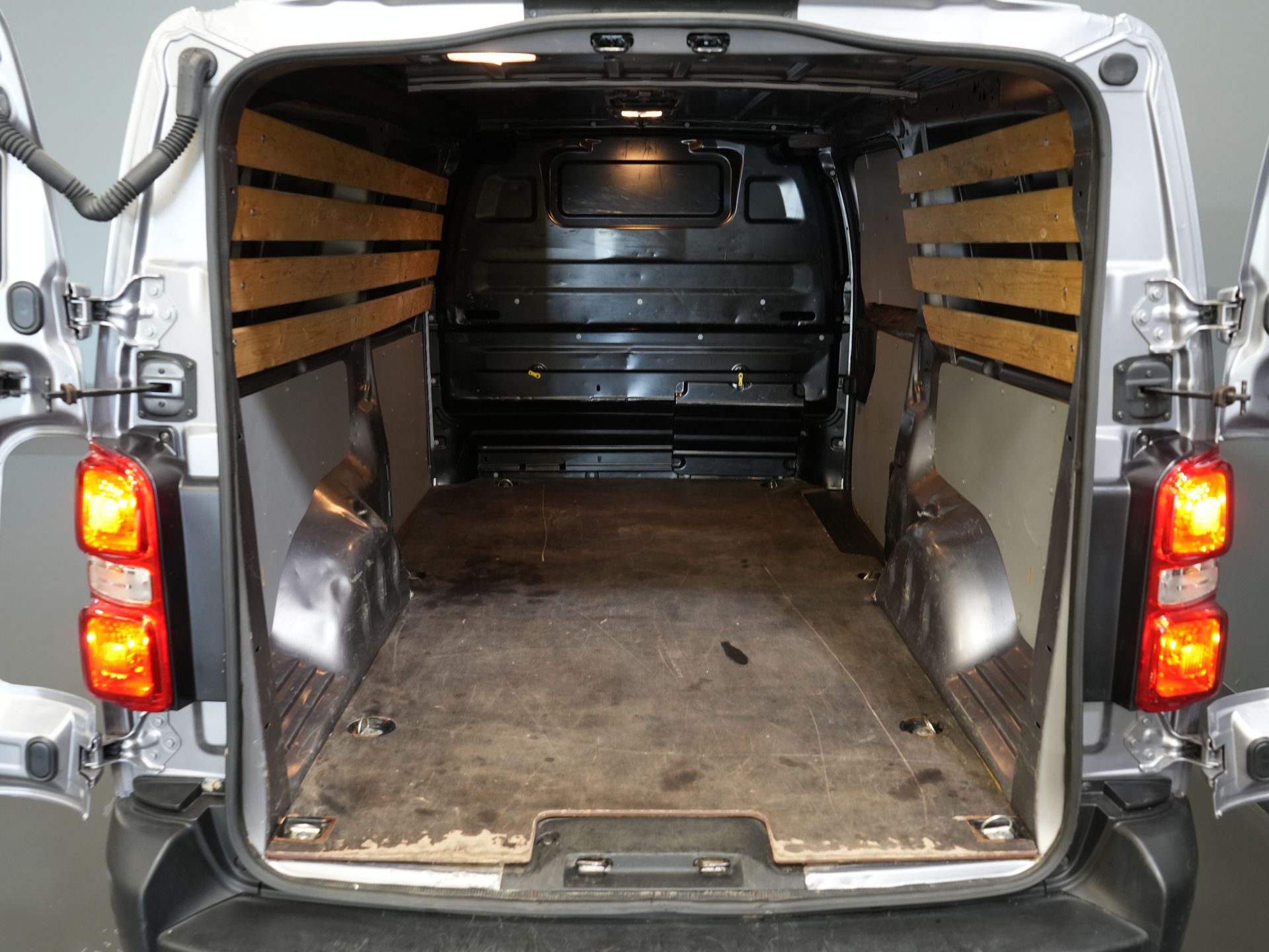 Fiat Scudo Bestelbus 2.0 MJ 145 pk L3 BPM VRIJ! Adapt.Cruise/ Climate/ Keyless/ Carplay/ Camera/ PDC