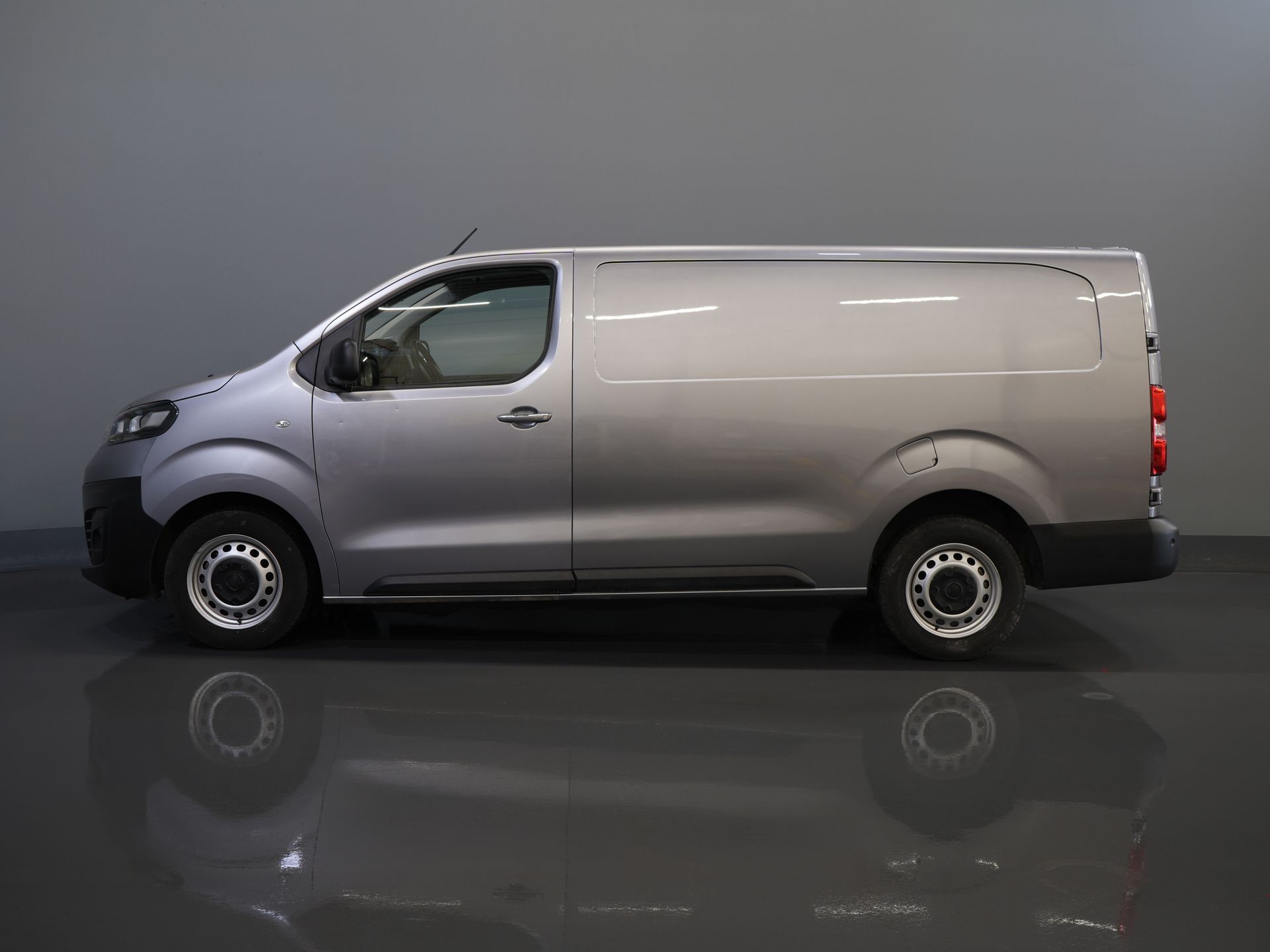 Fiat Scudo Bestelbus 2.0 MJ 145 pk L3 BPM VRIJ! Adapt.Cruise/ Climate/ Keyless/ Carplay/ Camera/ PDC