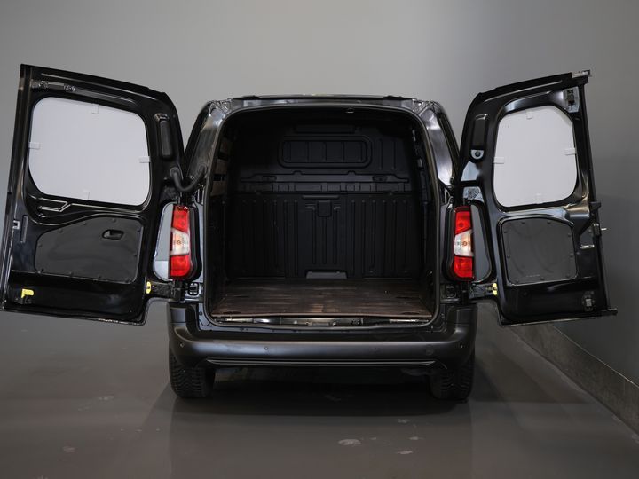 Opel Combo Bestelbus 1.5D 130 pk Aut. NL Auto/ Stuurverw./ Carplay/ Camera/ Cruise/ Airco