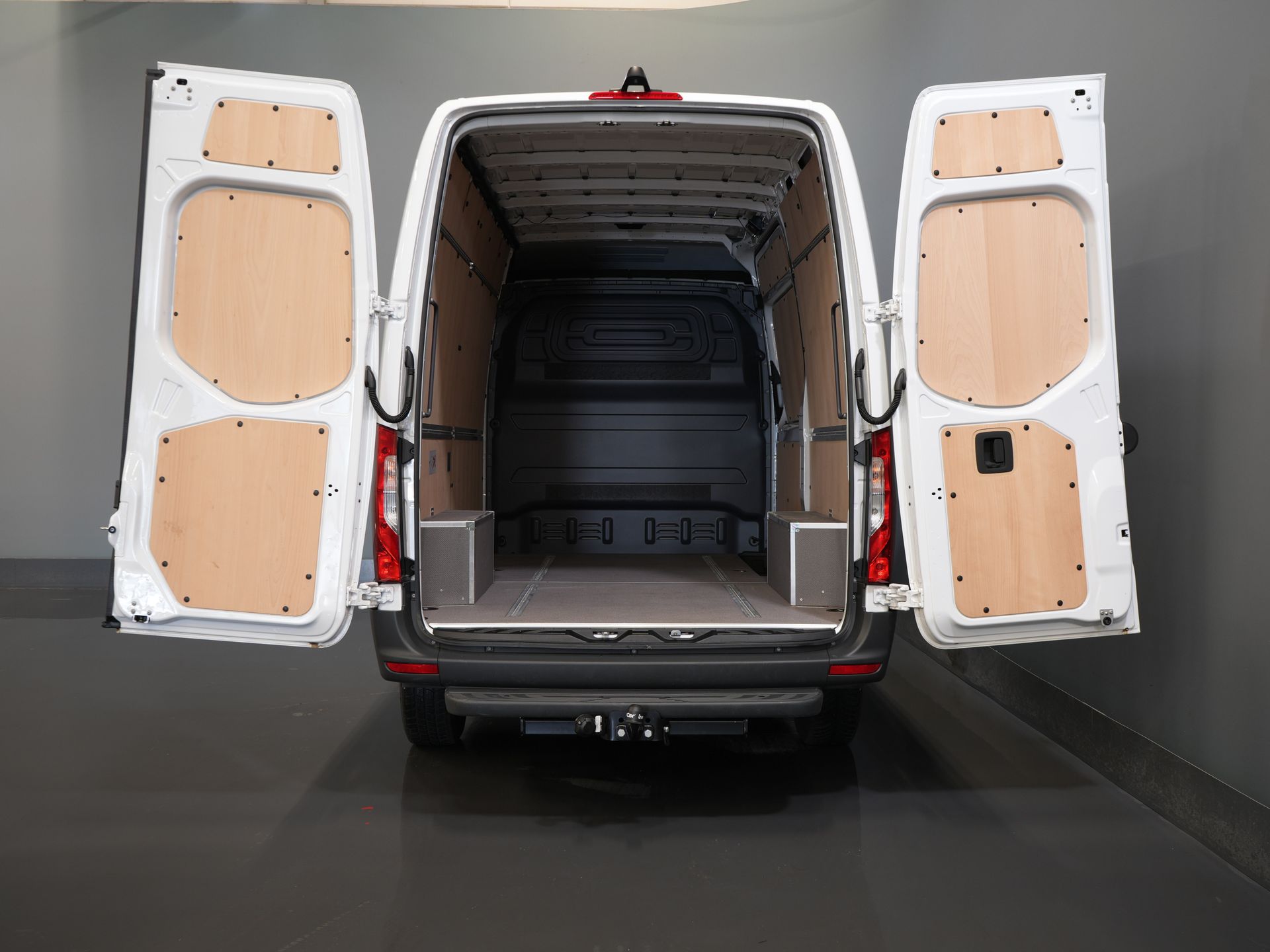 Mercedes-Benz Sprinter Van 317 CDI Aut. L2H2 BPM GRATIS! Sedile elettrico/ 270 porte/ Riscaldamento sedili/ Navi/ Telecamera/ Crociera/ DAB