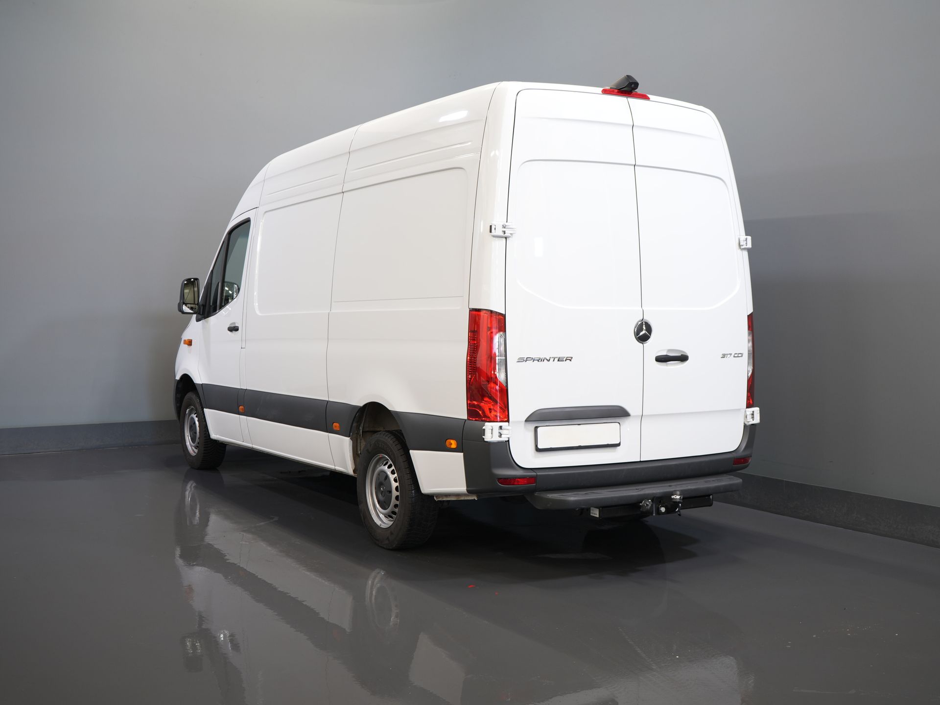 Mercedes-Benz Sprinter Van 317 CDI Aut. L2H2 BPM GRATIS! Sedile elettrico/ 270 porte/ Riscaldamento sedili/ Navi/ Telecamera/ Crociera/ DAB