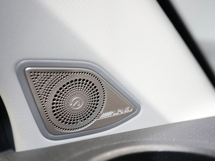 Volkswagen Transporter Furgon T6.1 2.0 TDI 150 KM DSG Aut. L2 DC Podwójna kabina 6 os./ LED/ Skóra/ Bilstein/ Alpine/ 20'' LMV/ Glasslook/ Alarm III/ Carplay/