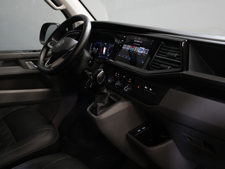Volkswagen Transporter Furgon T6.1 2.0 TDI 150 KM DSG Aut. L2 DC Podwójna kabina 6 os./ LED/ Skóra/ Bilstein/ Alpine/ 20'' LMV/ Glasslook/ Alarm III/ Carplay/