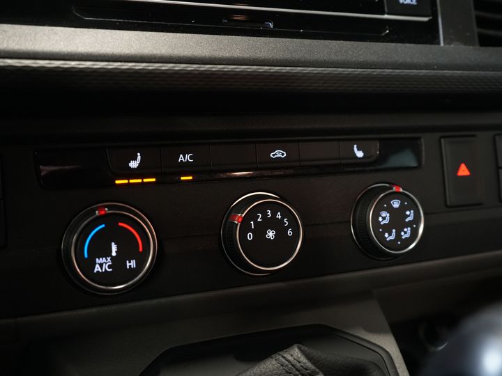 Volkswagen Transporter Van 2.0 TDI 150 к.с. DSG Aut. L2 DC Double Cab LED/ Adapt.Cruise/ Підігрів підставки/ Підігрів сидінь/ Carplay/ Камера/ PDC/ LMV/ Фаркоп/ Air
