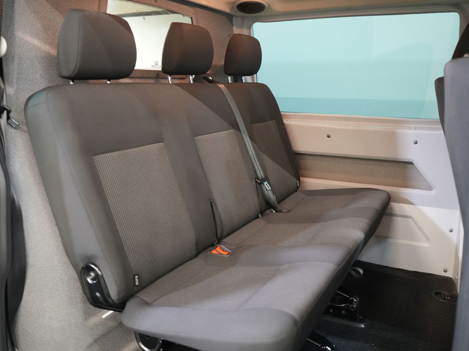 Volkswagen Transporter Van 2.0 TDI 150 к.с. DSG Aut. L2 DC Double Cab LED/ Adapt.Cruise/ Підігрів підставки/ Підігрів сидінь/ Carplay/ Камера/ PDC/ LMV/ Фаркоп/ Air