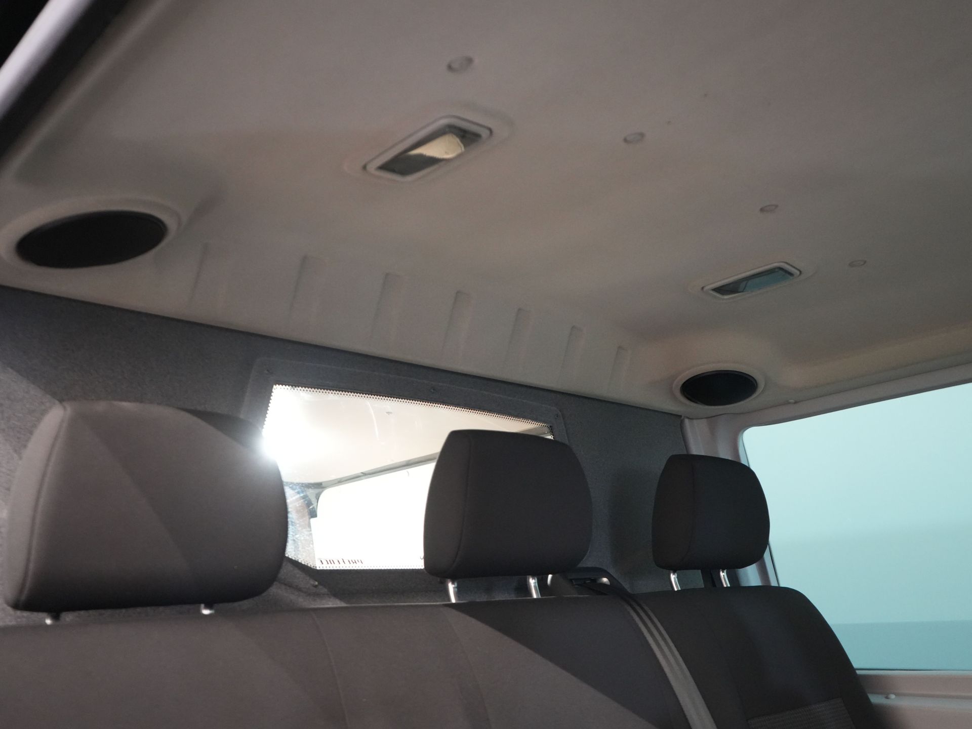 Volkswagen Transporter Van 2.0 TDI 150 к.с. DSG Aut. L2 DC Double Cab LED/ Adapt.Cruise/ Підігрів підставки/ Підігрів сидінь/ Carplay/ Камера/ PDC/ LMV/ Фаркоп/ Air