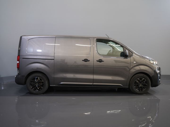 Citroën Jumpy Van 1.5 HDI 100 hp L2 BPM FREE! NL Car/ Navi/ Carplay/ Camera/ PDC/ LMV/ Cruise/ Airco