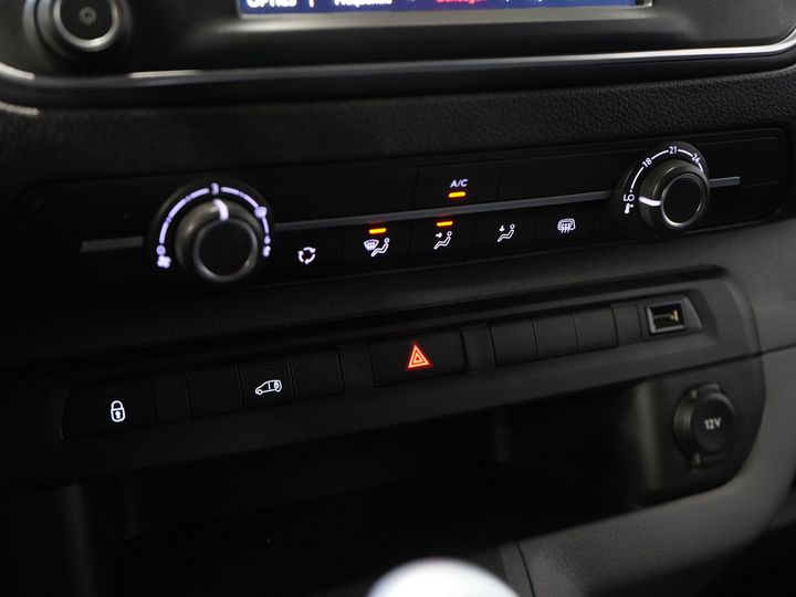 Citroën Jumpy Van 1.5 HDI 100 hp L2 BPM FREE! NL Car/ Navi/ Carplay/ Camera/ PDC/ LMV/ Cruise/ Airco