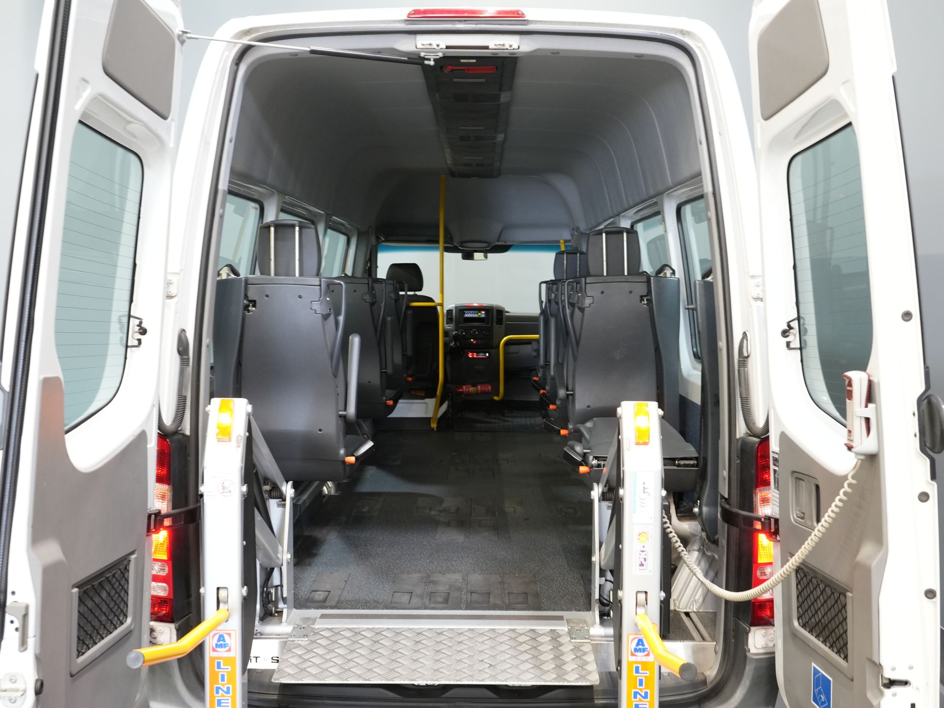 Mercedes-Benz Sprinter Passenger Transport 313 2.2 CDI L3H2 €10,572 Incl. VAT BPM FREE! EXPORT Combi/ 9 persons/ Kombi/ 9P/ Airco/ Wheelchair lift
