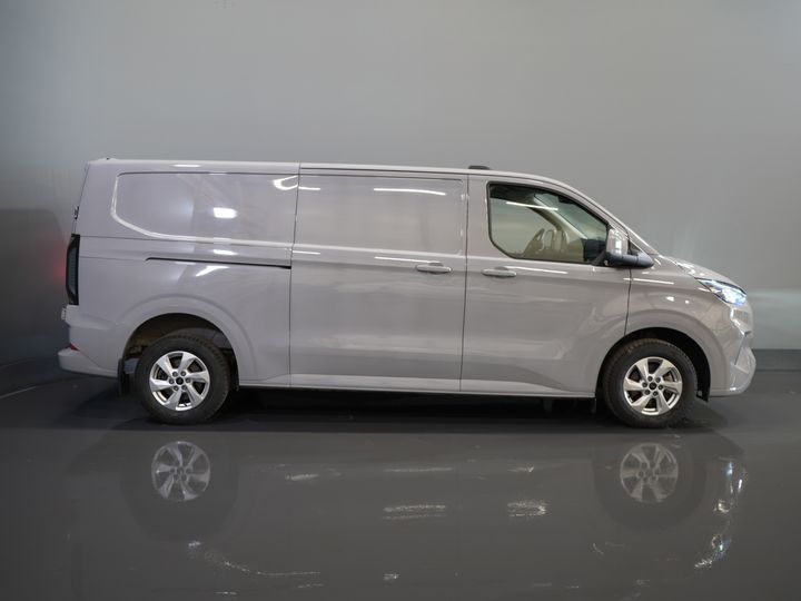 Ford Transit Custom Bestelbus 2.0 TDCI 150 pk L2 Limited BPM VRIJ! (DEMO) Garantie tot 9-29'/ LED/ 2x Schuifdeur/ Stoelverw./ Carplay/ Camera/ PDC/ LMV/ Cruis
