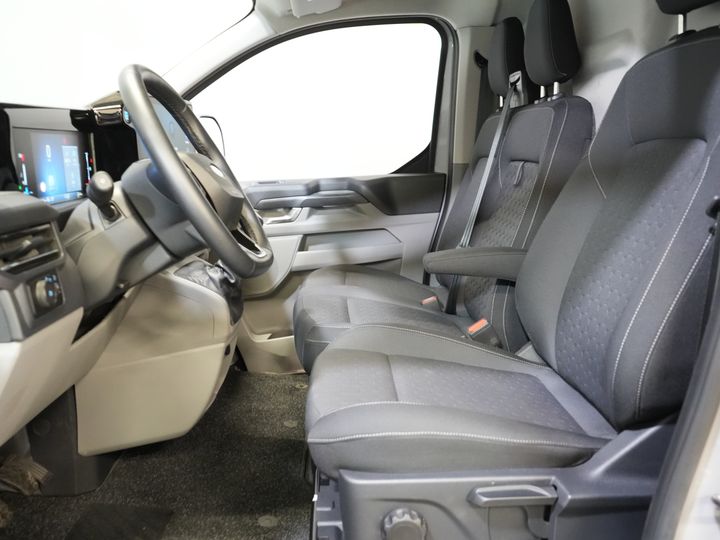 Ford Transit Custom Bestelbus 2.0 TDCI 150 pk L2 Limited BPM VRIJ! (DEMO) Garantie tot 9-29'/ LED/ 2x Schuifdeur/ Stoelverw./ Carplay/ Camera/ PDC/ LMV/ Cruis