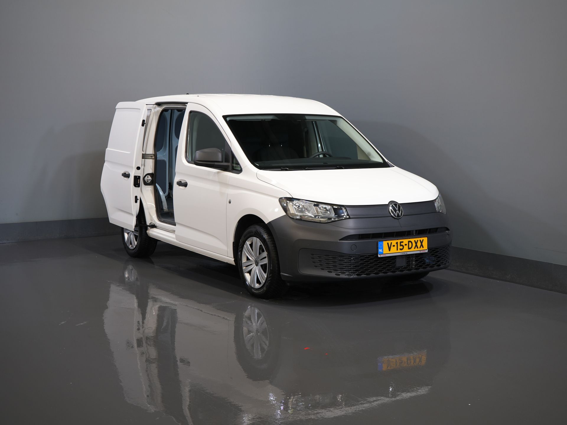 Volkswagen Caddy Cargo Bestelbus 2.0 TDI BPM VRIJ! NL Auto/ Carplay/ Cruise/ Airco/ PDC/ Trekhaak