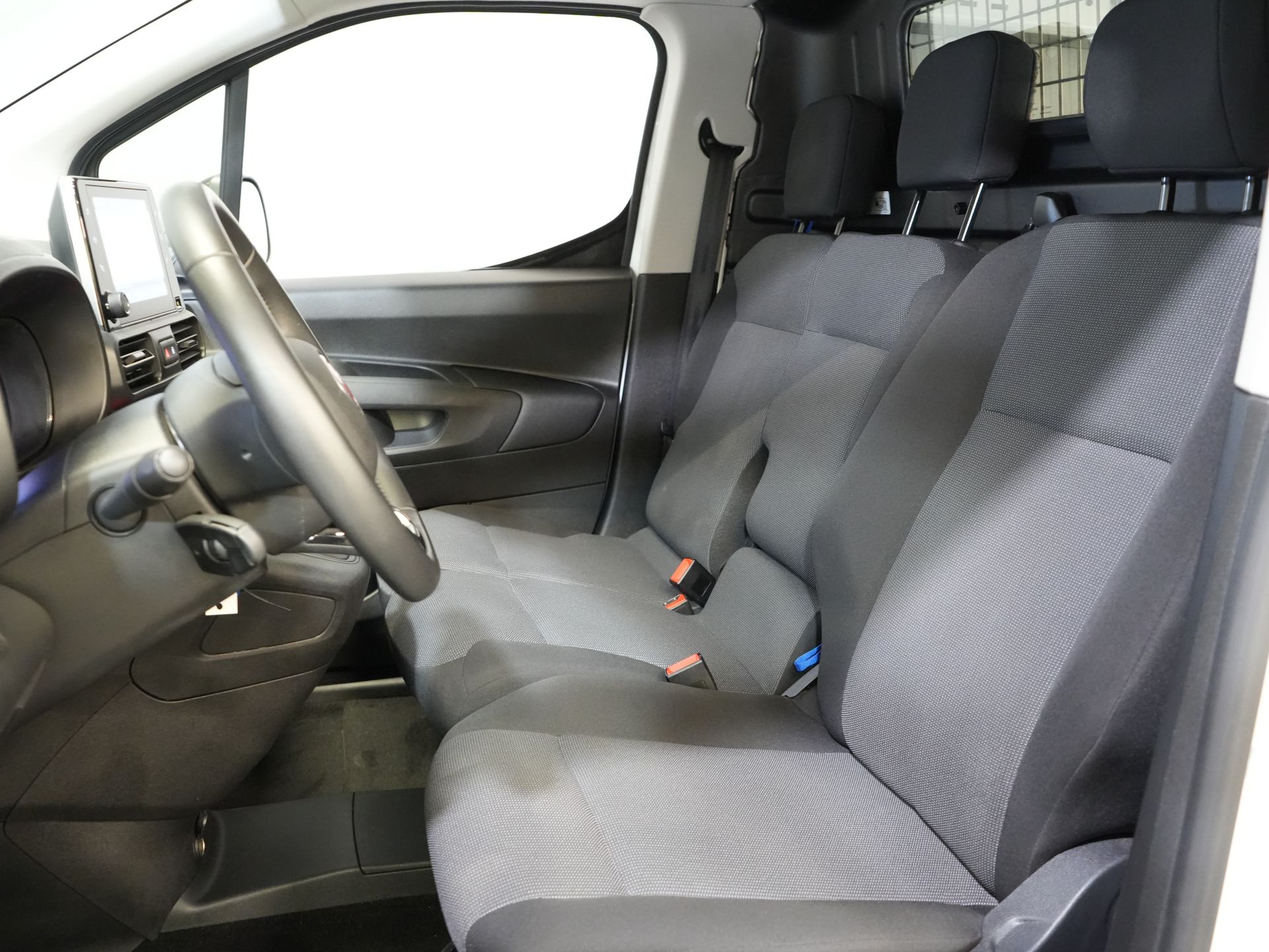 Fiat Doblò Van 1.5 HDi 100 к.с. 3 чол./ CarPlay/ Seatverw./ Камера/ PDC/ Cruise/ Airco