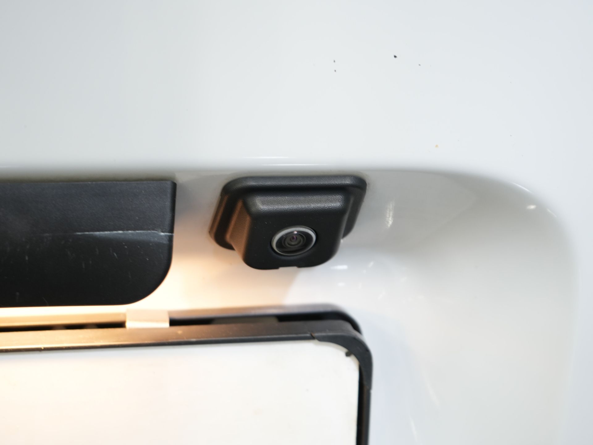 Fiat Doblò Bestelbus 1.5 HDi 100 pk 3 Pers./ CarPlay/ Stoelverw./ Camera/ PDC/ Cruise/ Airco