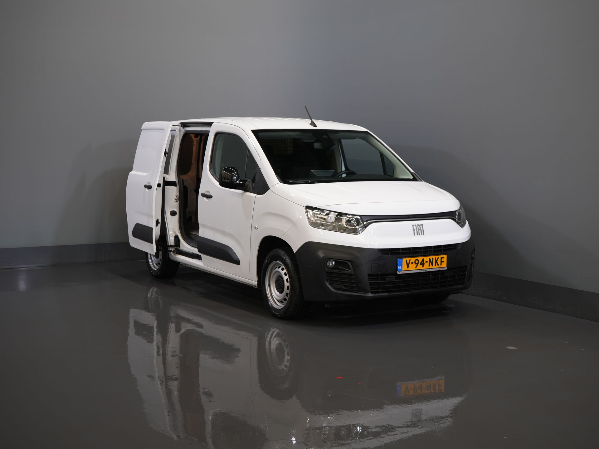 Fiat Doblò Van 1.5 HDi 100 к.с. 3 чол./ CarPlay/ Seatverw./ Камера/ PDC/ Cruise/ Airco
