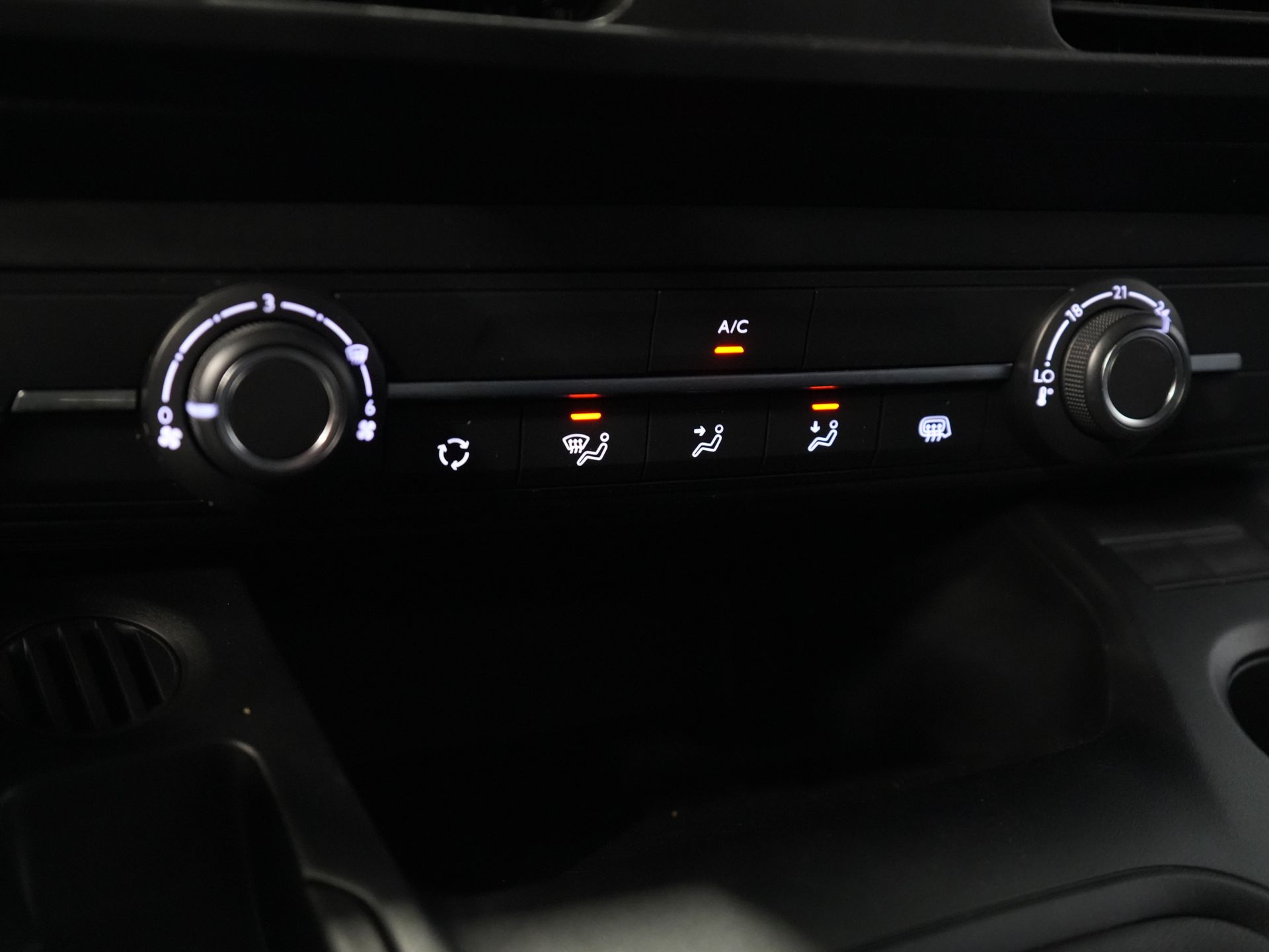 Fiat Doblò Van 1.5 HDi 100 к.с. 3 чол./ CarPlay/ Seatverw./ Камера/ PDC/ Cruise/ Airco