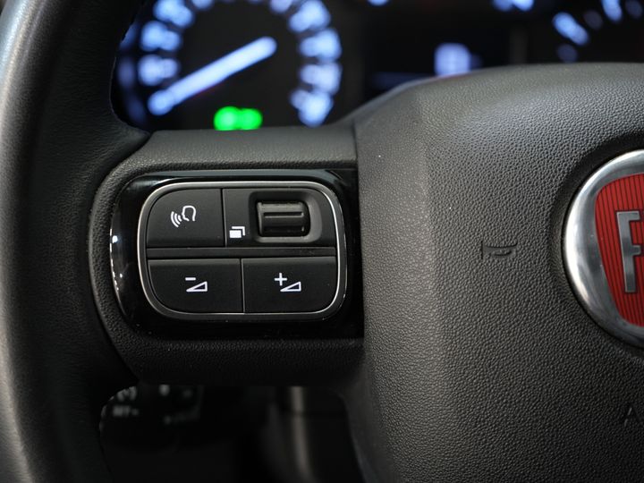 Fiat Doblò Bestelbus 1.5 HDi 100 pk 3 Pers./ CarPlay/ Stoelverw./ Camera/ PDC/ Cruise/ Airco