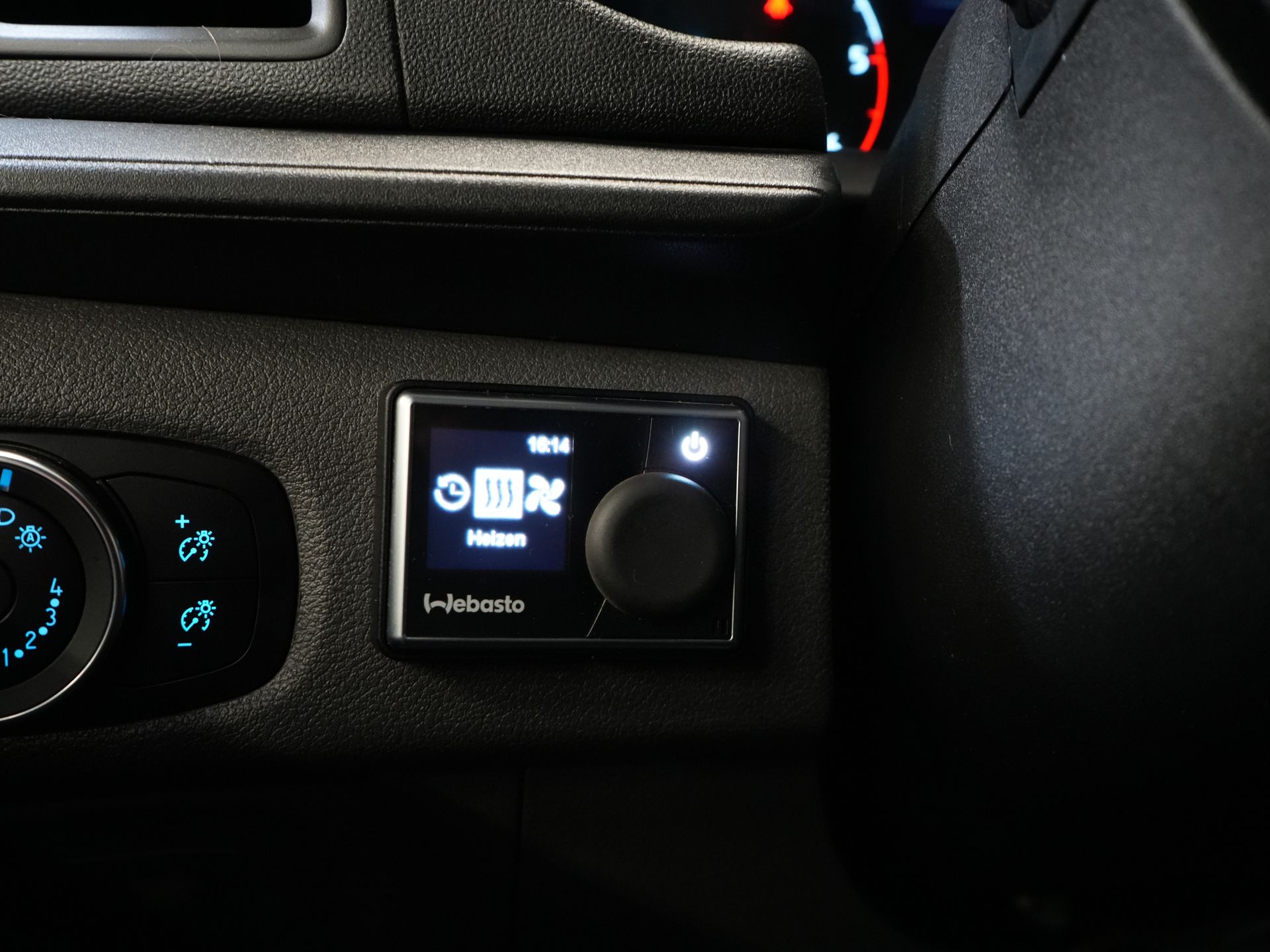 Ford Transit Custom Furgon 2.0 TDCI 130 KM BEZ PODATKU BPM! Sortimo/ Ogrzewanie postojowe/ Podgrzewane fotele/ Carplay/ Kamera/ Nawigacja/ Tempomat