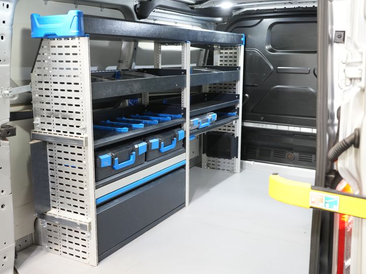 Ford Transit Custom Furgon 2.0 TDCI 130 KM BEZ PODATKU BPM! Sortimo/ Ogrzewanie postojowe/ Podgrzewane fotele/ Carplay/ Kamera/ Nawigacja/ Tempomat