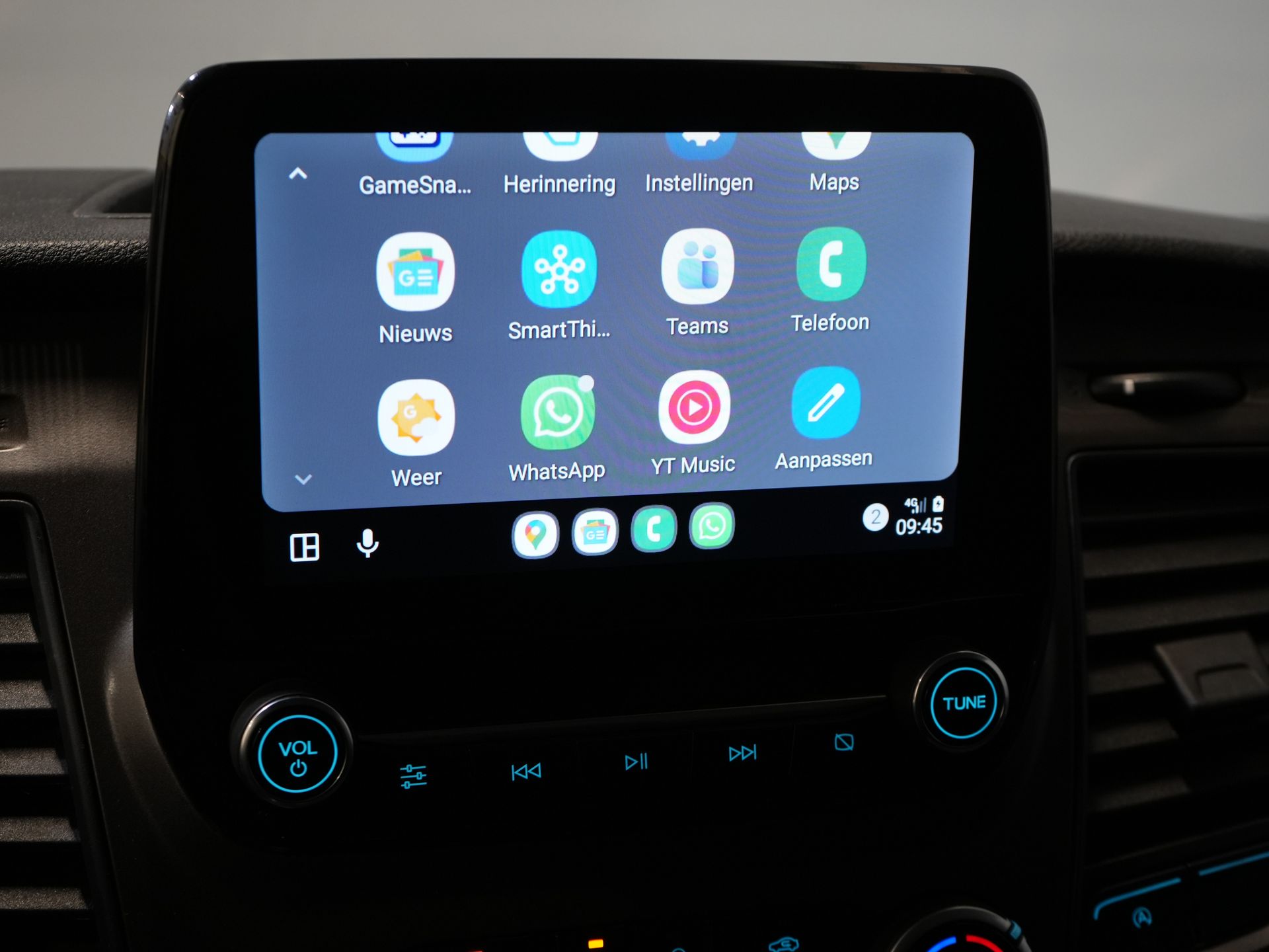 Ford Transit Custom Furgon 2.0 TDCI 130 KM BEZ PODATKU BPM! Sortimo/ Ogrzewanie postojowe/ Podgrzewane fotele/ Carplay/ Kamera/ Nawigacja/ Tempomat