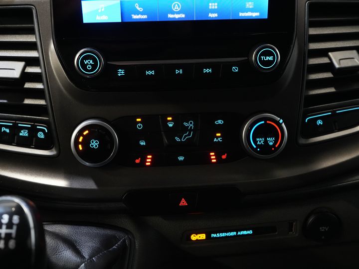 Ford Transit Custom Furgon 2.0 TDCI 130 KM BEZ PODATKU BPM! Sortimo/ Ogrzewanie postojowe/ Podgrzewane fotele/ Carplay/ Kamera/ Nawigacja/ Tempomat